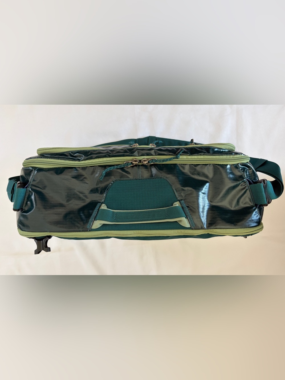 Patagonia Black Hole 26L Mini MLC Carryon Backpack 49265 Dark Borealis Green - Picture 4 of 15